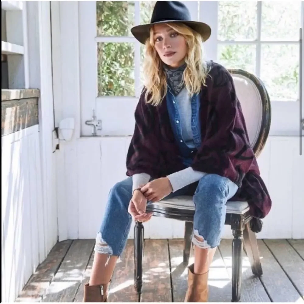 Cleobella Sevigny Capelet Poncho - Picture 4 of 12